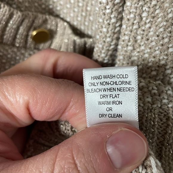 Banana Republic size medium white, tan, gold cardigan sweater - Picture 8 of 10
